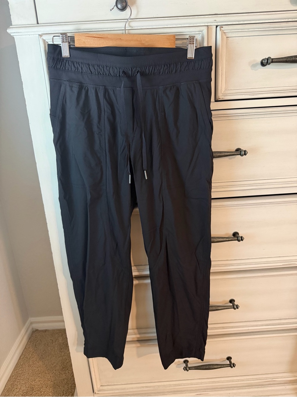 New Lululemon dance studio crop pant
